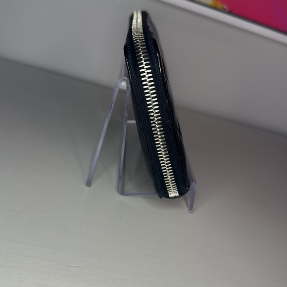 Chanel Black Patent Leather Quilted Zip Around Wallet - Picture 3 of 16